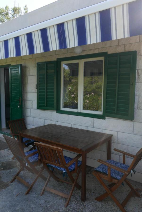 Vacation House "Pave" Povlja  Εξωτερικό φωτογραφία