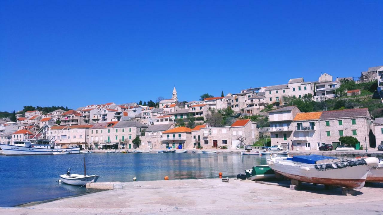 Vacation House "Pave" Povlja  Εξωτερικό φωτογραφία
