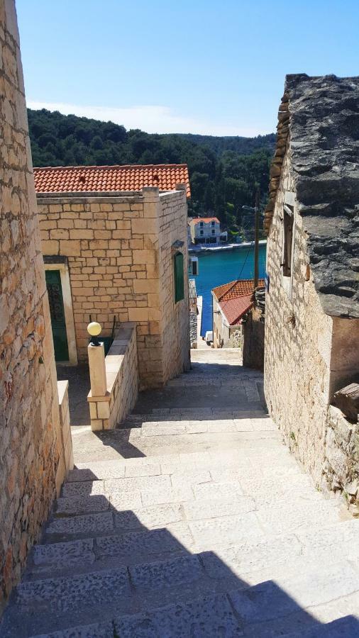 Vacation House "Pave" Povlja  Εξωτερικό φωτογραφία