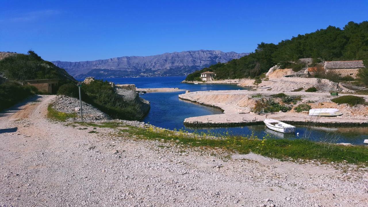 Vacation House "Pave" Povlja  Εξωτερικό φωτογραφία